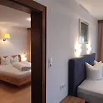 Klausnerhof Garni 3* 제펠드 인 티롤