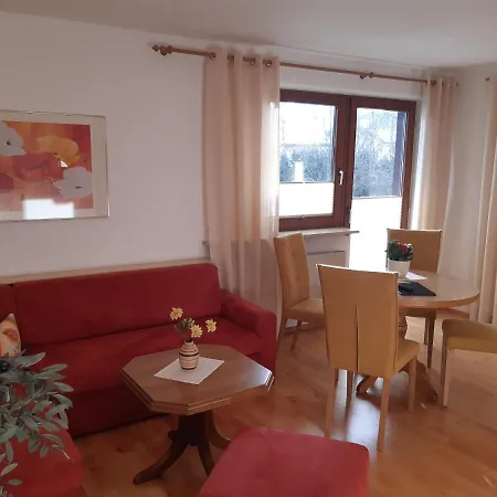 Klausnerhof Garni Отель Зеефельд в Тироле