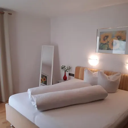 Отель Klausnerhof Garni Зеефельд в Тироле