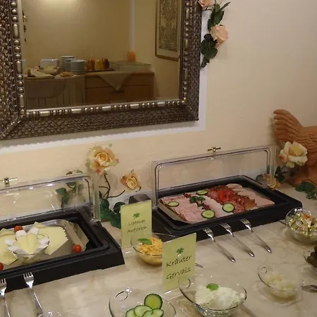 Отель Klausnerhof Garni Зеефельд в Тироле