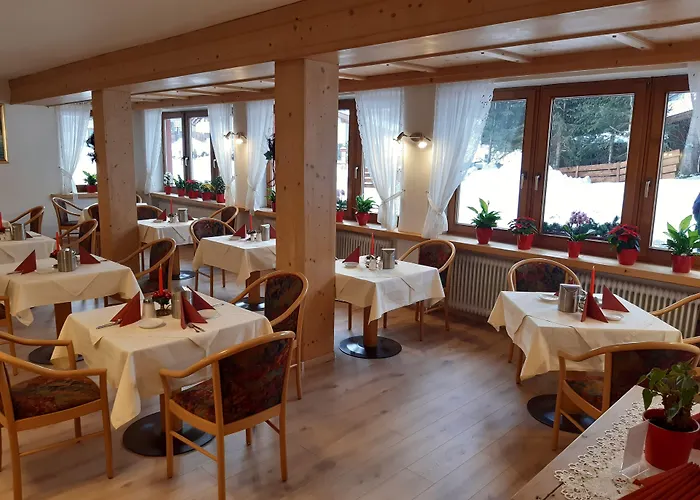 Klausnerhof Garni Hotel Seefeld in Tirol
