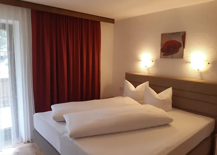 Klausnerhof Garni Hotel Seefeld in Tirol