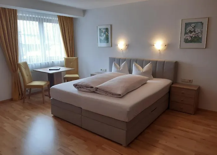 Klausnerhof Garni Hotel Seefeld in Tirol