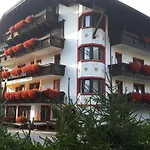 Klausnerhof Garni Hotel 3*
