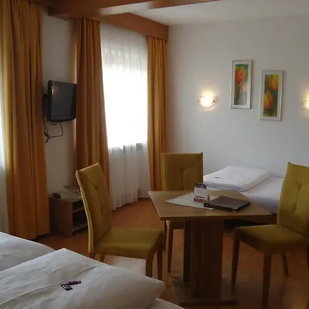 Szálloda Klausnerhof Garni Seefeld in Tirol