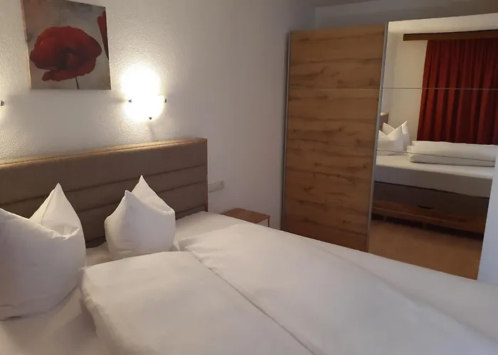 Klausnerhof Garni Hotel Seefeld in Tirol